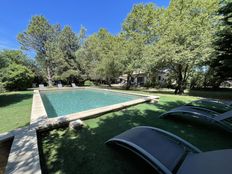 Casa di 184 mq in vendita Entraigues-sur-la-Sorgue, Provenza-Alpi-Costa Azzurra