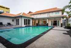 Villa in vendita a Pattaya Changwat Chon Buri 