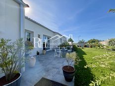 Casa di lusso in vendita a Bretignolles-sur-Mer Pays de la Loire Vandea