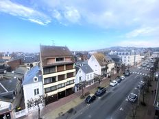 Prestigioso duplex di 74 mq in vendita Deauville, Normandia