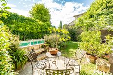 Prestigiosa casa in vendita Vaison-la-Romaine, Francia