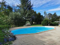 Casa di lusso in vendita a Uzès Occitanie Gard