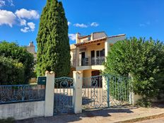 Esclusiva villa in vendita Arles, Provenza-Alpi-Costa Azzurra