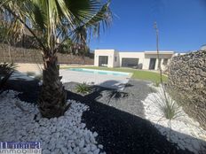 Villa di 136 mq in vendita Nîmes, Linguadoca-Rossiglione-Midi-Pirenei