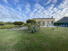 Casa di lusso in vendita Saint-André-de-Cubzac, Francia