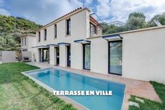 Casa di lusso in vendita a Ollioules Provenza-Alpi-Costa Azzurra Var