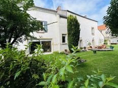 Casa di lusso di 210 mq in vendita Les Alluets-le-Roi, Francia