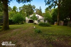 Casa di prestigio di 165 mq in vendita Les Essarts-le-Roi, Francia