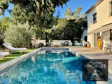 Prestigiosa villa di 245 mq in vendita Les Issambres, Provenza-Alpi-Costa Azzurra