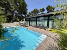 Villa in vendita a Beaucaire Occitanie Gard