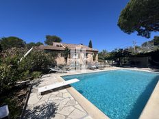 Casa di lusso in vendita a Saint-Raphaël Provenza-Alpi-Costa Azzurra Var