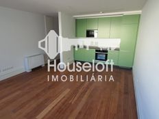 Prestigioso appartamento di 64 m² in vendita Oporto