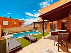 Esclusiva villa di 330 mq in vendita Los Cristianos, Spagna