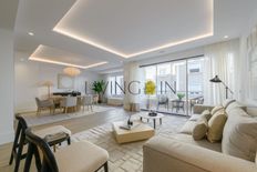 Appartamento di lusso di 215 m² in vendita Madrid, Spagna