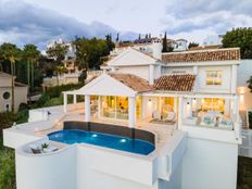 Prestigiosa villa di 323 mq in vendita, Marbella, Andalusia