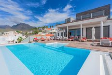 Villa in vendita Adeje, Isole Canarie