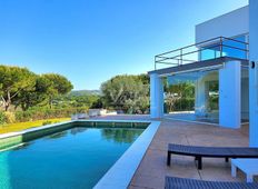 Prestigiosa villa di 475 mq in vendita, Sotogrande, Andalusia