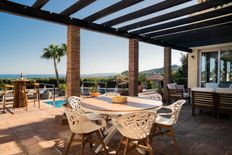 Prestigiosa villa di 275 mq in vendita, Estepona, Spagna