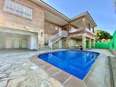 Villa in vendita a Lloret de Mar Catalogna Girona