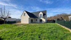 Casa di lusso di 160 mq in vendita Notre-Dame-d\'Oé, Centre-Val de Loire