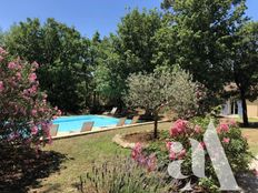 Casa di lusso in vendita Roussillon, Provenza-Alpi-Costa Azzurra