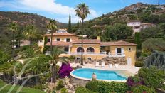 Casa di lusso in vendita a Agay Provenza-Alpi-Costa Azzurra Var