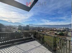 Appartamento di lusso di 93 m² in vendita Chambéry, Alvernia-Rodano-Alpi