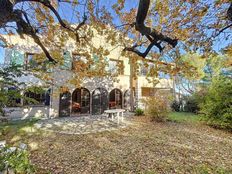 Prestigiosa casa in vendita Le Rouret, Provenza-Alpi-Costa Azzurra