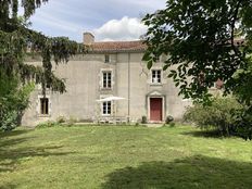 Casale di 190 mq in vendita Chantonnay, Pays de la Loire