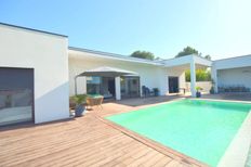 Villa in vendita a Aimargues Occitanie Gard