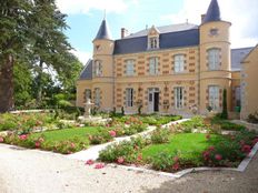 Castello in vendita - Poitiers, Francia