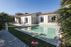 Casa di lusso in vendita a Saint-Laurent-d\'Aigouze Occitanie Gard