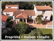 Casa di 248 mq in vendita Saint-Maximin-la-Sainte-Baume, Provenza-Alpi-Costa Azzurra