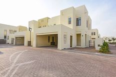 Prestigiosa villa di 263 mq in affitto Dubai, Emirati Arabi Uniti