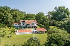 Casa di lusso di 220 mq in vendita Arbonne, Francia