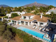 Villa in vendita a Nueva Andalucia Andalusia Málaga