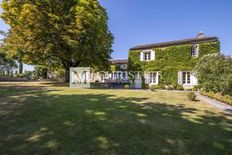 Casa di lusso di 395 mq in vendita Jarnac, Aquitania-Limosino-Poitou-Charentes