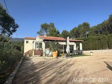 Villa in vendita a Cuges-les-Pins Provenza-Alpi-Costa Azzurra Bocche del Rodano