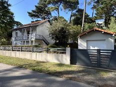 Casa di lusso di 117 mq in vendita Saint-Brevin-les-Pins, Francia