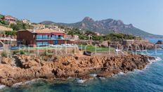 Esclusiva villa in vendita Théoule-sur-Mer, Provenza-Alpi-Costa Azzurra