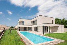 Villa in vendita a Parenzo Istria Grad Poreč