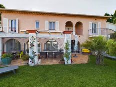 Villa in vendita a Saint-Aygulf Provenza-Alpi-Costa Azzurra Var