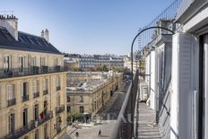 Appartamento in vendita a Champs-Elysées, Madeleine, Triangle d’or Île-de-France Parigi