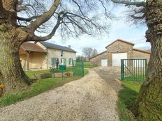 Casa di prestigio in vendita Lavausseau, Francia