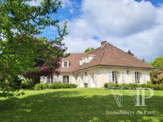 Casa di prestigio di 300 mq in affitto Louveciennes, Île-de-France