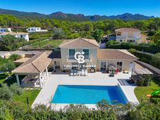 Casa di prestigio di 170 mq in vendita Saint-Raphaël, Provenza-Alpi-Costa Azzurra