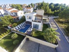 Esclusiva villa in vendita Traù, Split-Dalmatia