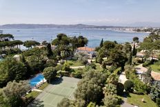 Prestigiosa villa di 512 mq in vendita Antibes, Francia