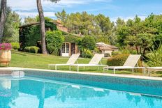 Prestigiosa casa in vendita Grasse, Francia