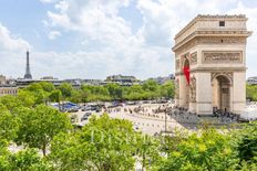 Appartamento in vendita a Champs-Elysées, Madeleine, Triangle d’or Île-de-France Parigi